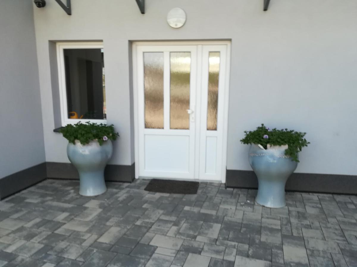 Penzion Šápara Velké Bílovice Exterior foto
