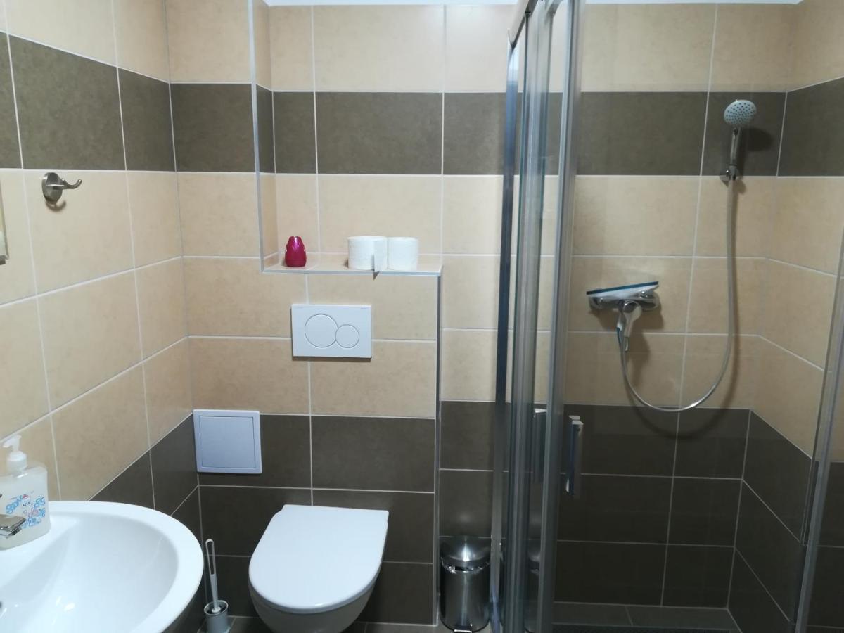 Penzion Šápara Velké Bílovice Exterior foto